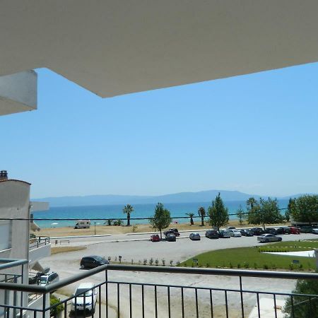 Sunrise View Apartment Ofrinion Bagian luar foto