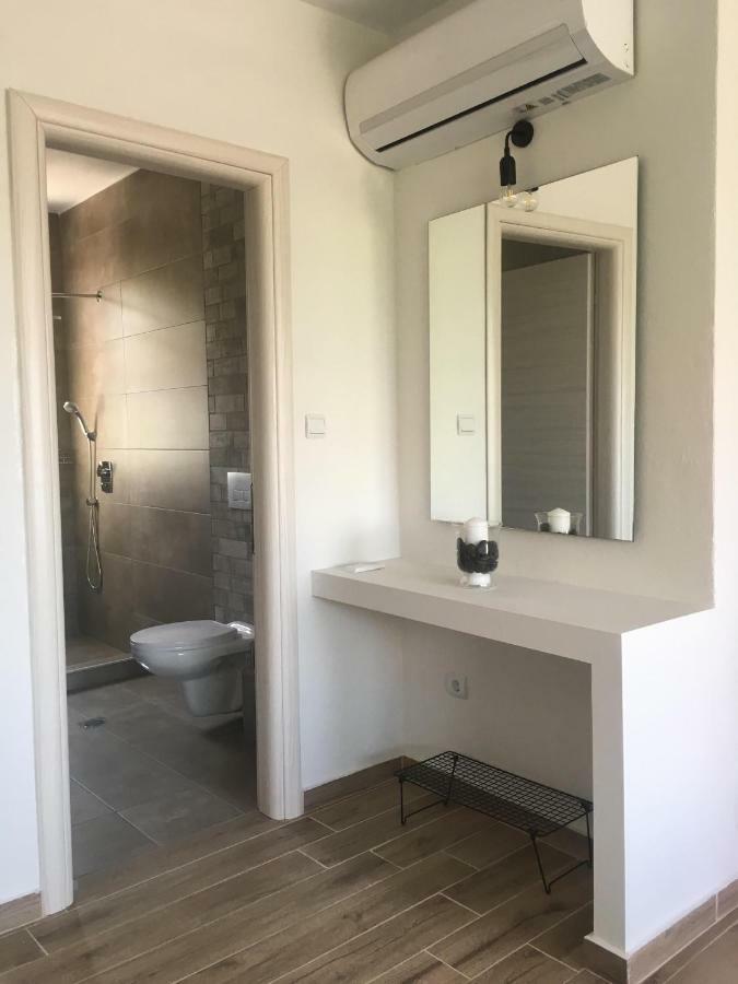Sunrise View Apartment Ofrinion Bagian luar foto